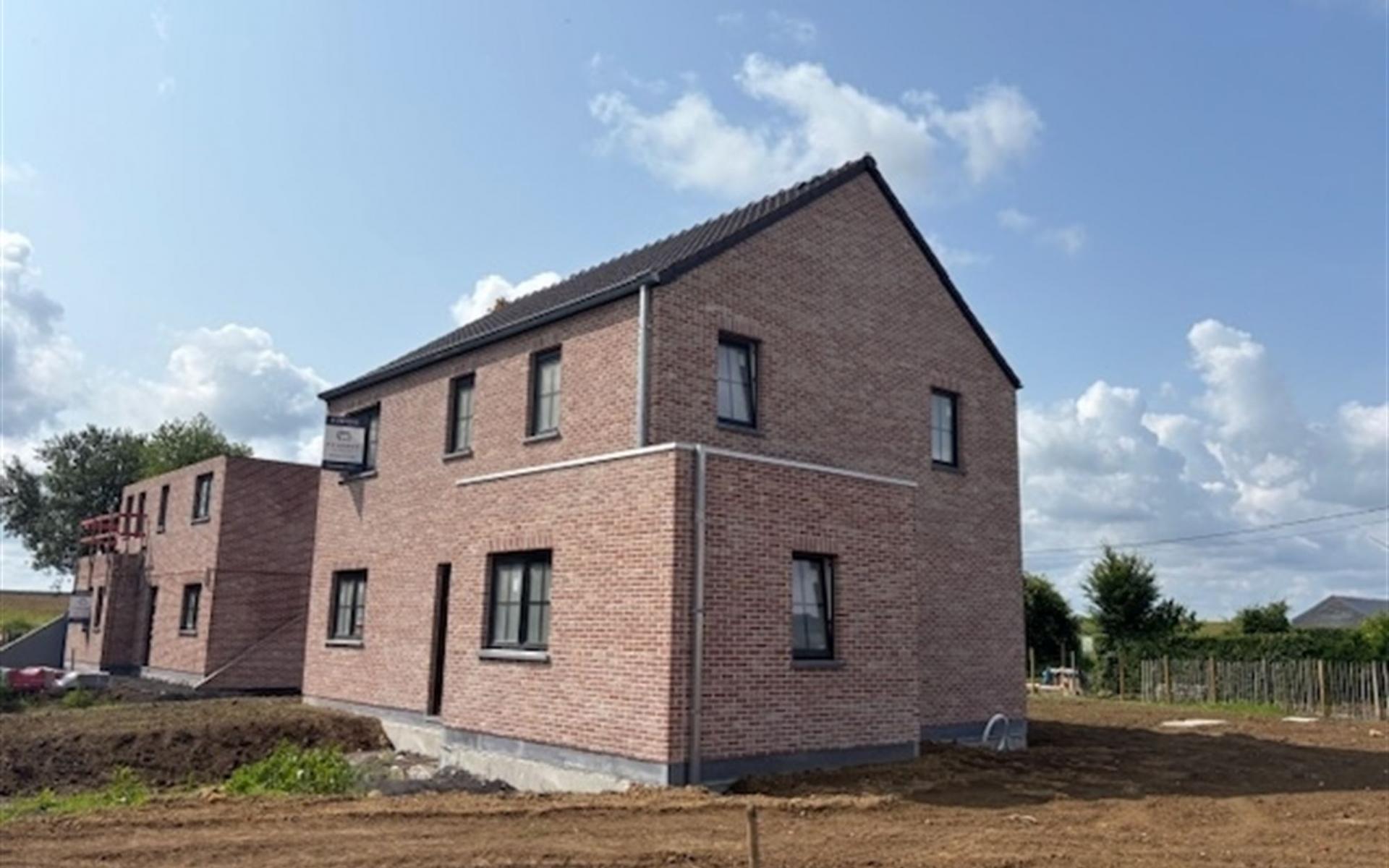 Maison 1495 VILLERS-LA-VILLE