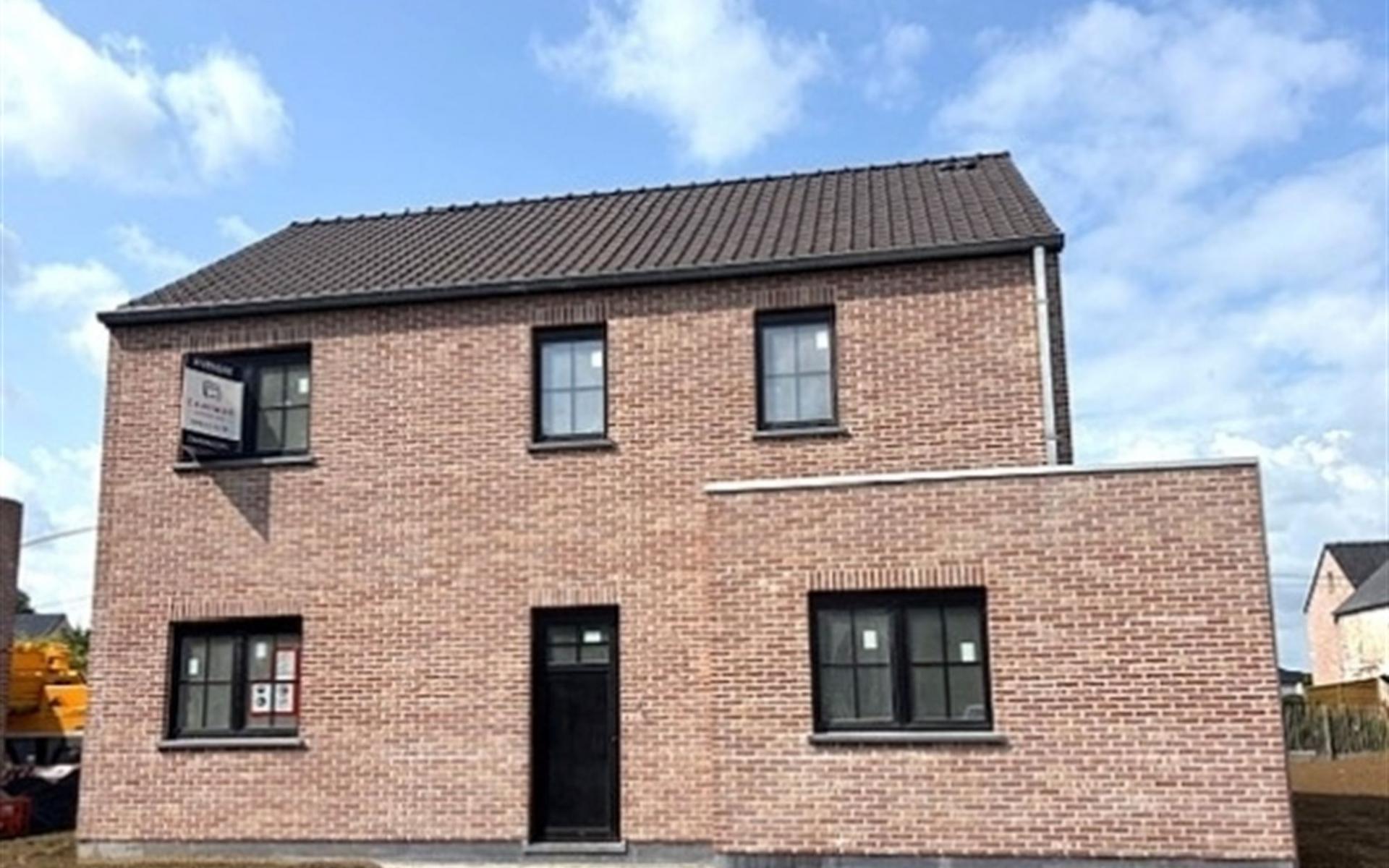 Maison 1495 VILLERS-LA-VILLE