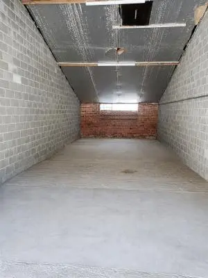 Parking / Garage