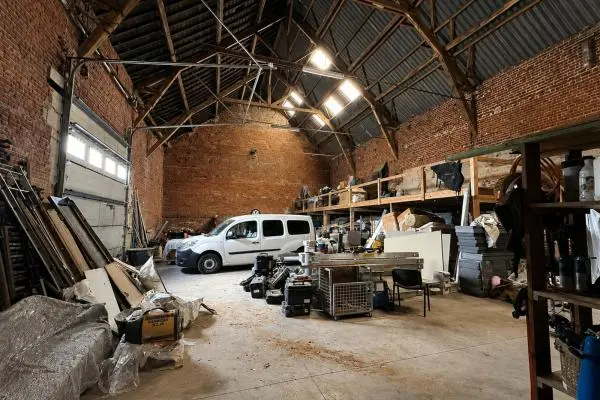 Parking / Garage