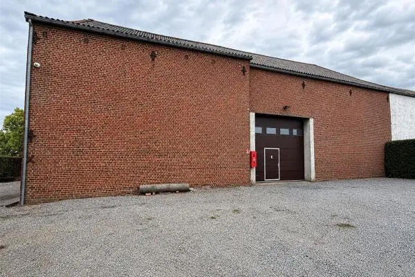 Parking / Garage
