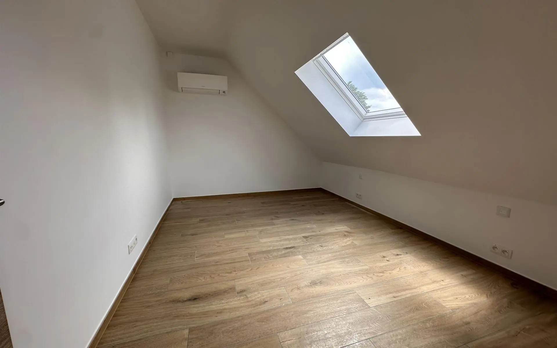 Duplex 6210 Frasnes-Lez-Gosselies