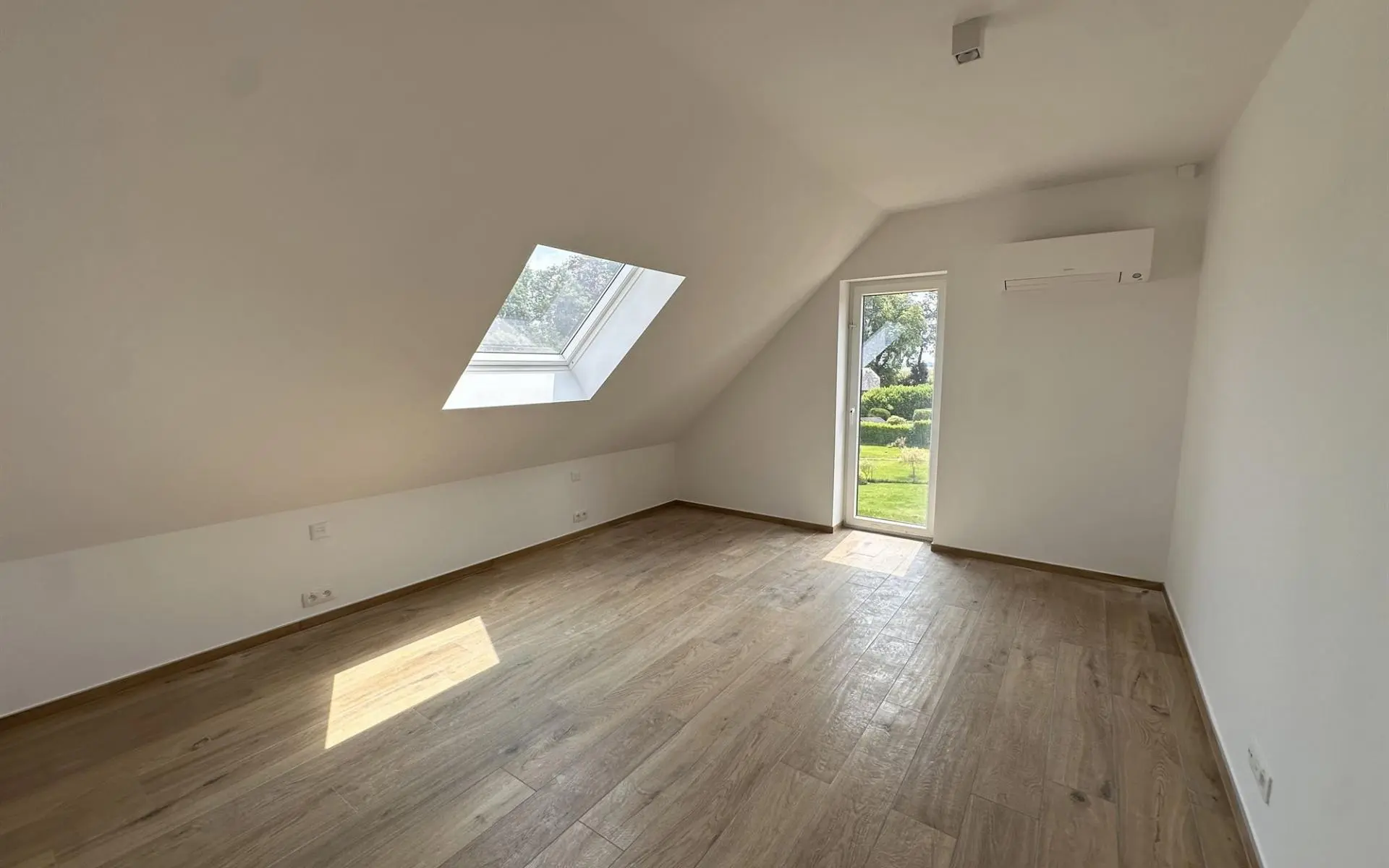 Duplex 6210 Frasnes-Lez-Gosselies