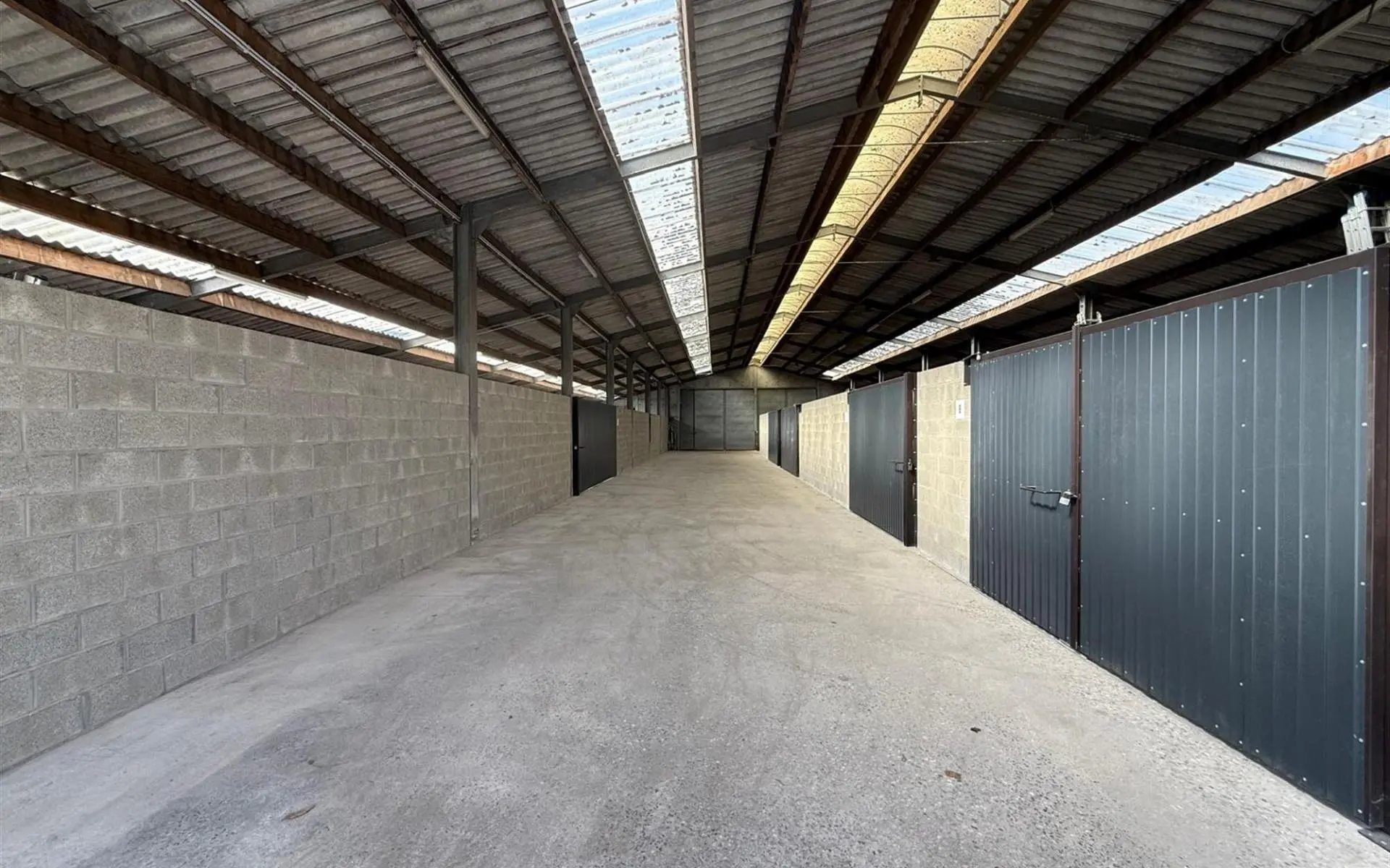 Parking / Garage 6210 Frasnes-Lez-Gosselies