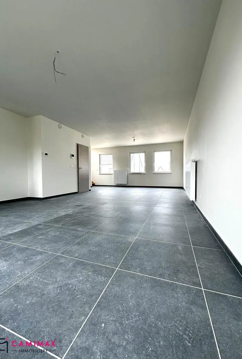 Penthouse - Duplex 6210 Les Bons Villers