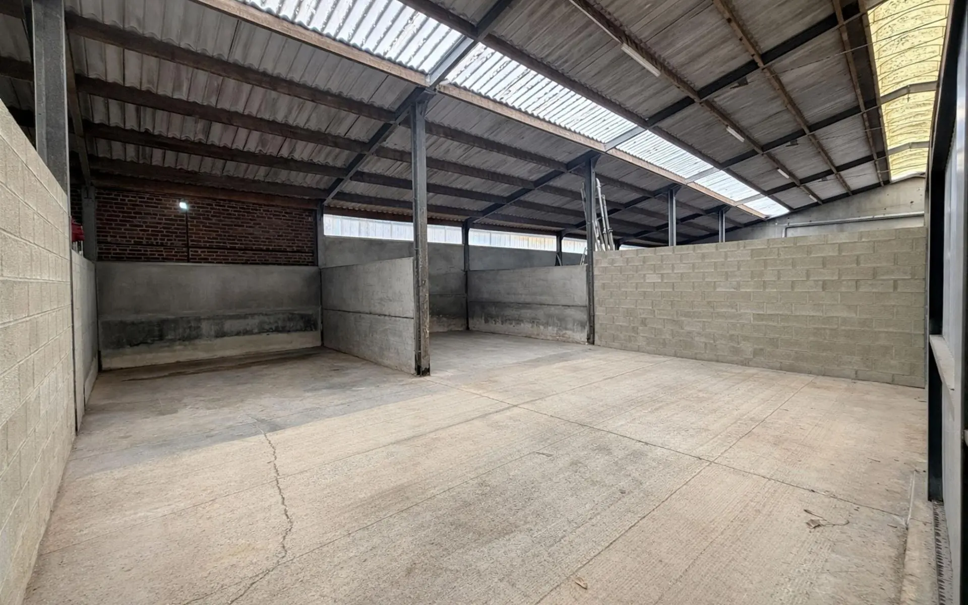 Parking / Garage 6210 Frasnes-Lez-Gosselies